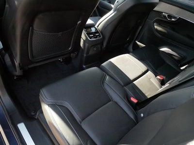 2025 Volvo XC90 Plug-In Hybrid Ultra