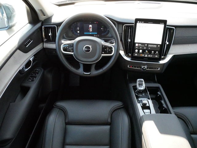 2025 Volvo XC90 Plug-In Hybrid Ultra