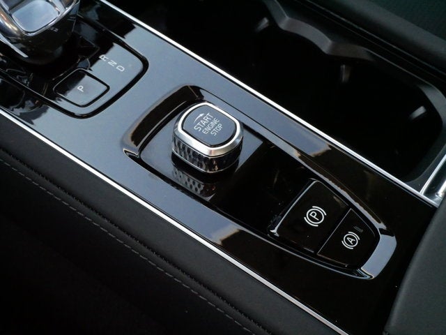 2025 Volvo XC90 Plug-In Hybrid Ultra