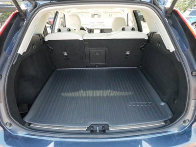 2023 Volvo XC60 Plus Bright Theme