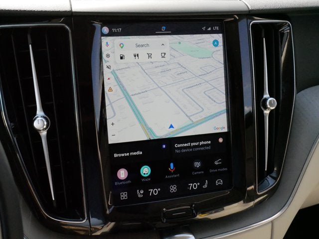 2023 Volvo XC60 Plus Bright Theme