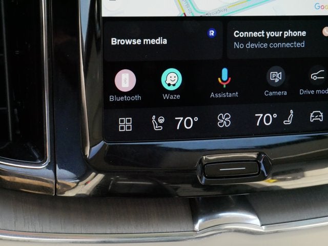 2023 Volvo XC60 Plus Bright Theme