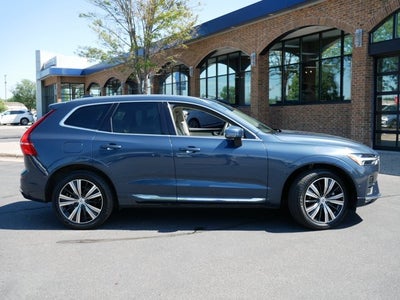 2023 Volvo XC60 Plus Bright Theme
