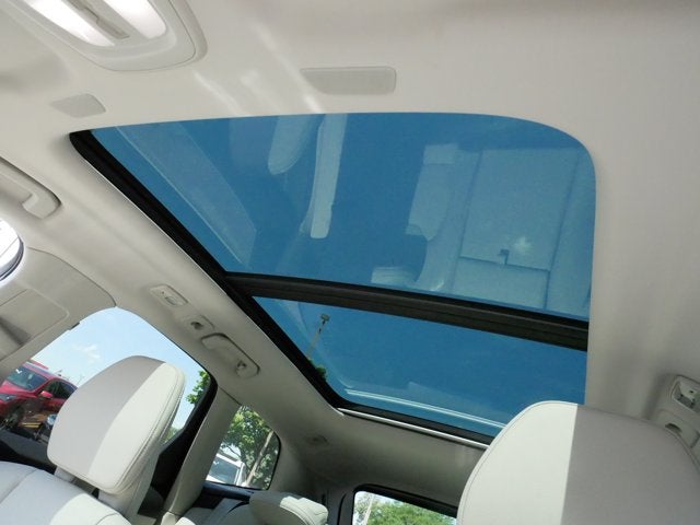 2023 Volvo XC60 Plus Bright Theme