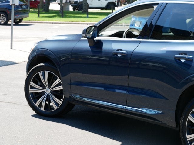 2023 Volvo XC60 Plus Bright Theme