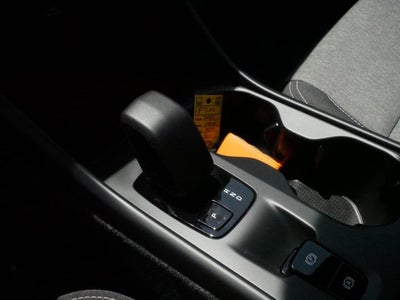 2025 Volvo XC40 Core Bright Theme