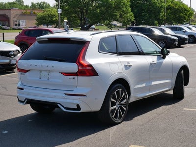 2025 Volvo XC60 Plus